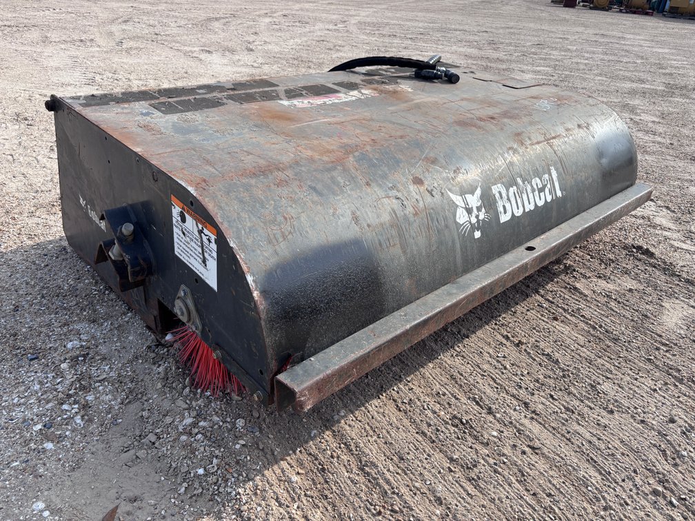 BOBCAT SWEEPER ATTACHMENT