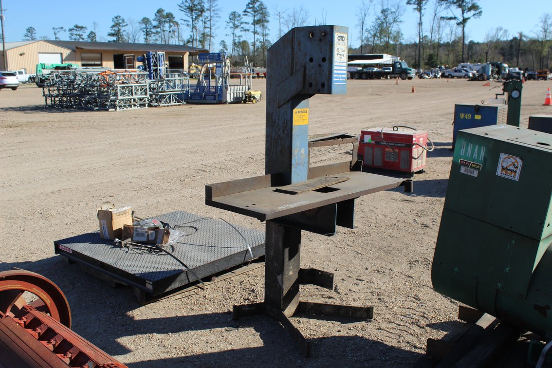OTC 25 TON DRILL PRESS