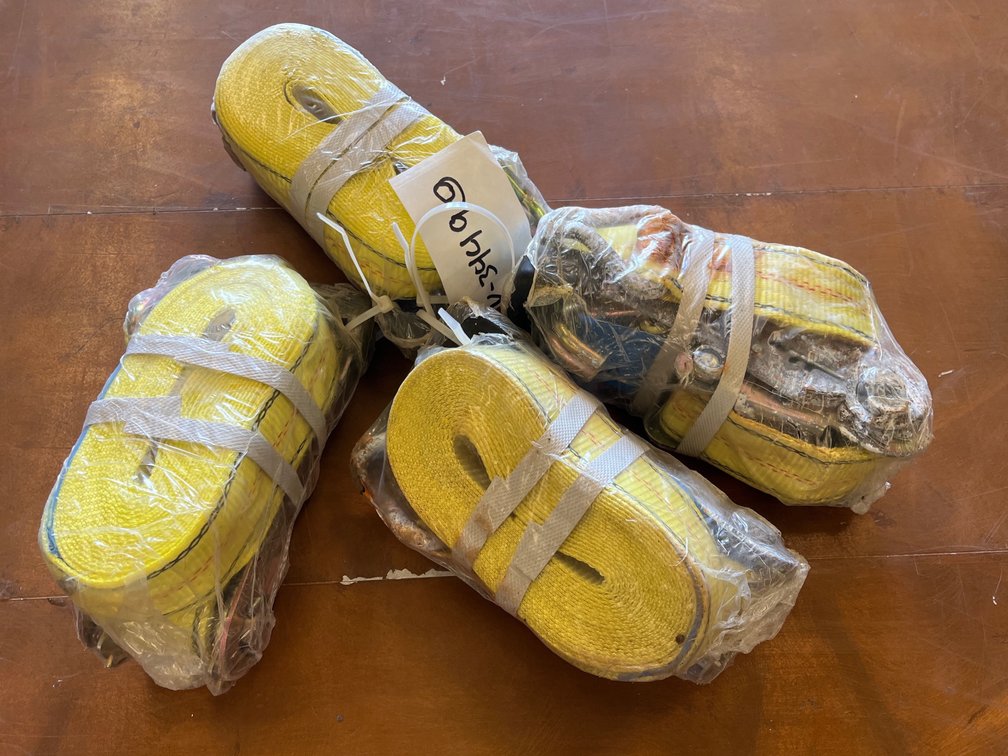 4 HEAVY DUTY RATCHET STRAPS
