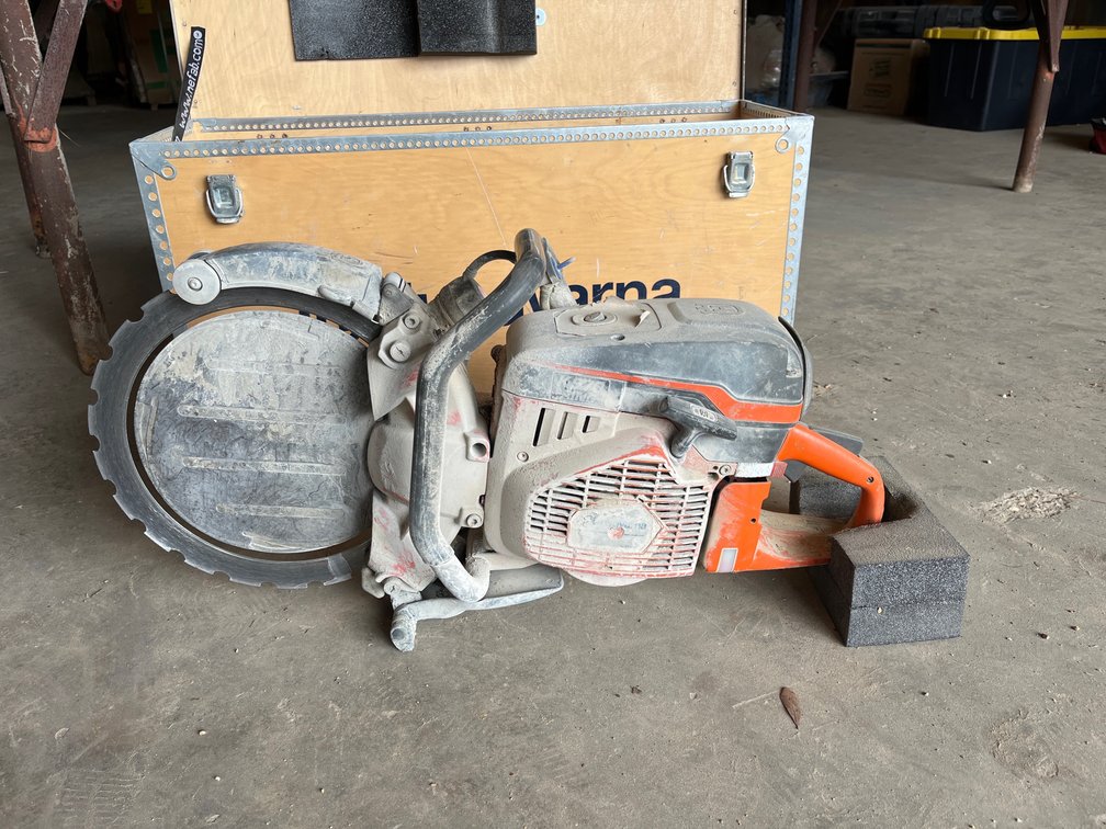 HUSQVARNA CONCRETE SAW