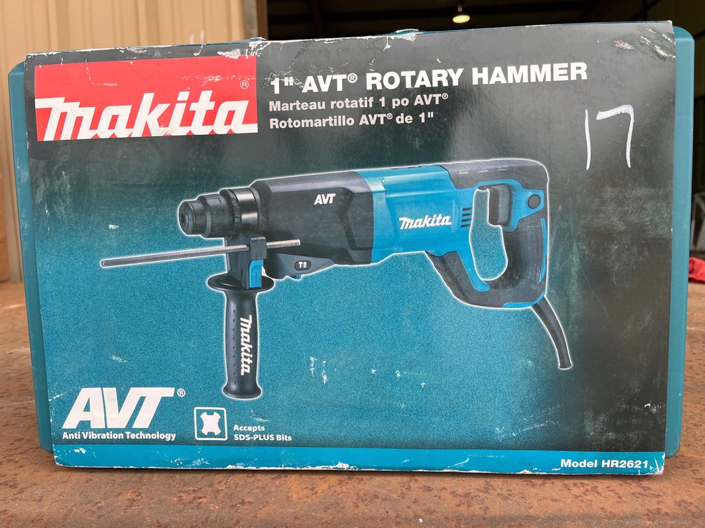 MAKITA AVT ROTARY HAMMER