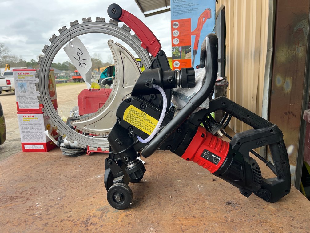 HEAVY DUTY CONCRETE SAW