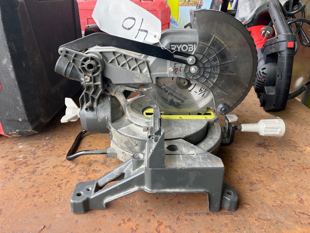 RYOBI BATTERY POWERED MITER SAW