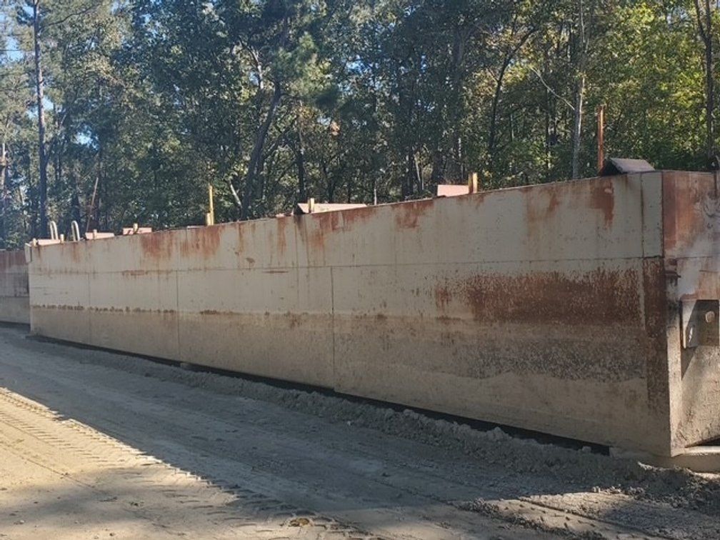 (1) 6' HIGH, 10' WIDE, 48' LONG BARGE