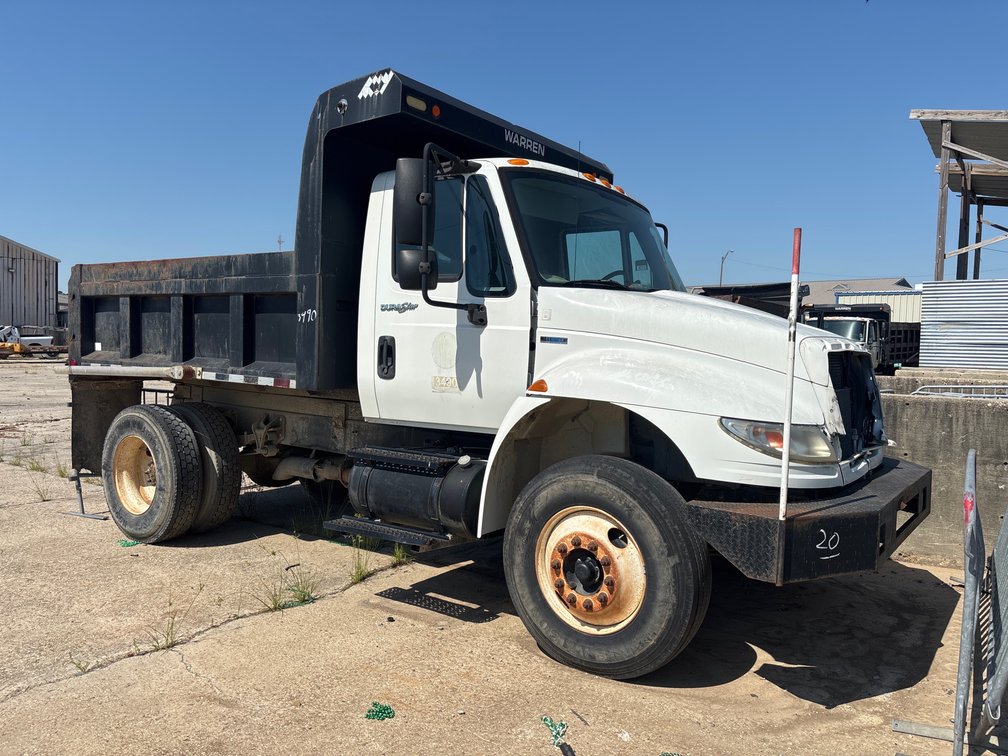2011 INTERNATIONAL 4300 6YD DUMP TRUCK