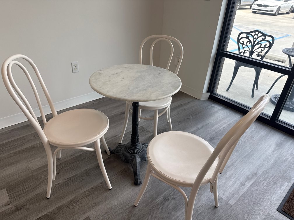 24 INCH ROUND TABLE Marble Top | 3 CHAIRS