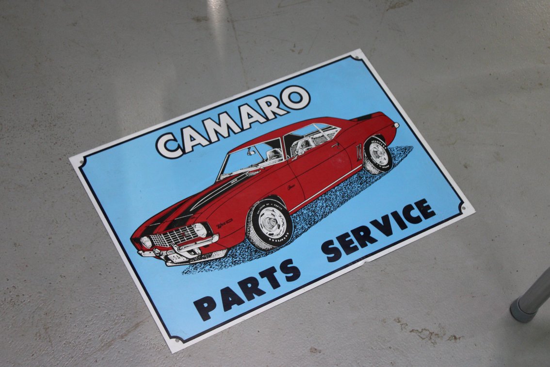 12"X18" CAMARO PARTS & SERVICE SIGN