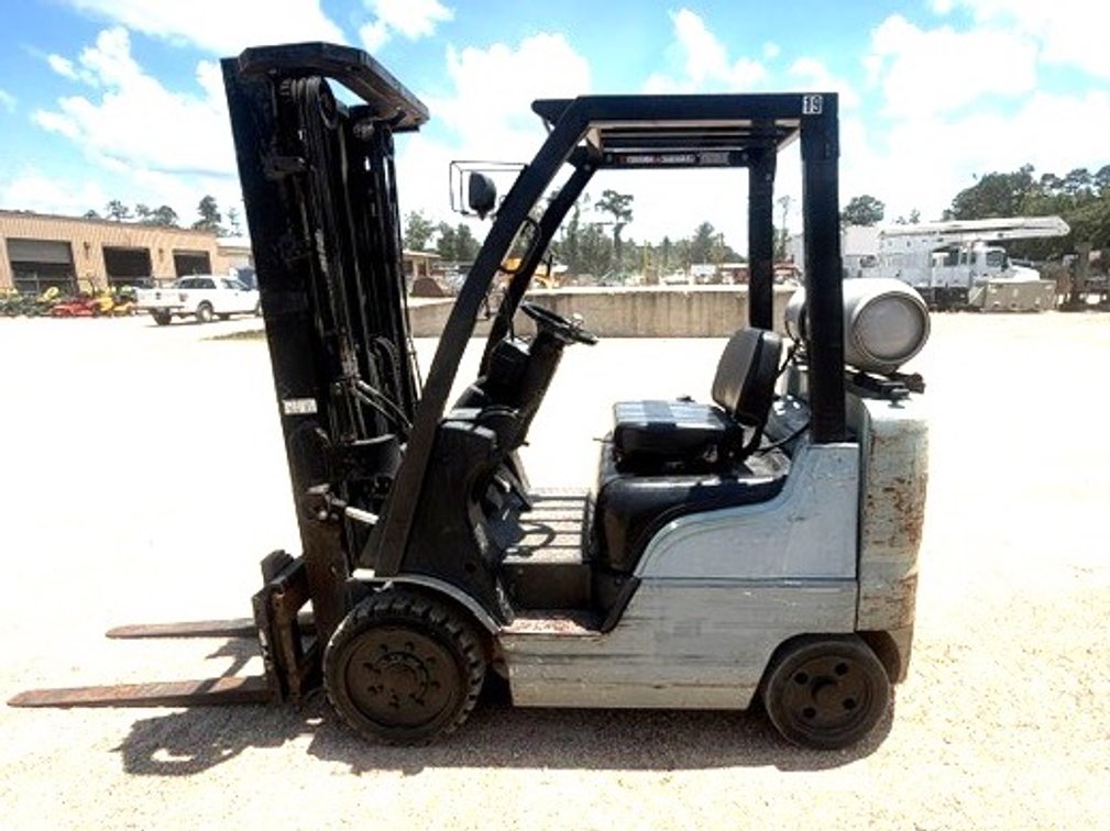 2014 UNICARRIER FORKLIFT