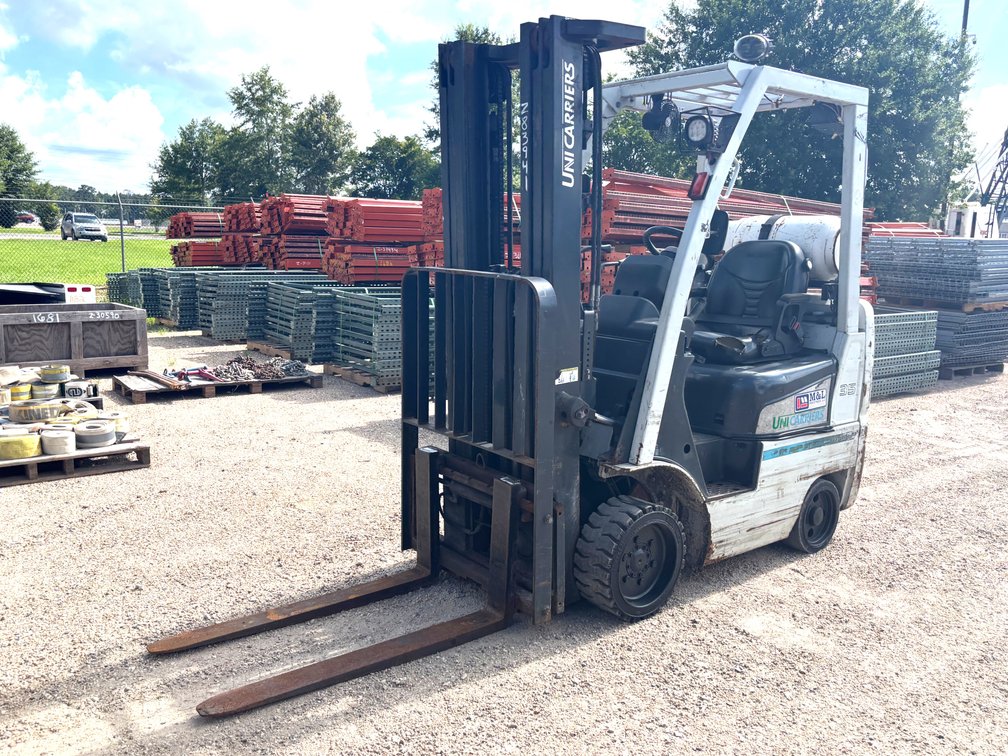 2015 UNICARRIER FORKLIFT