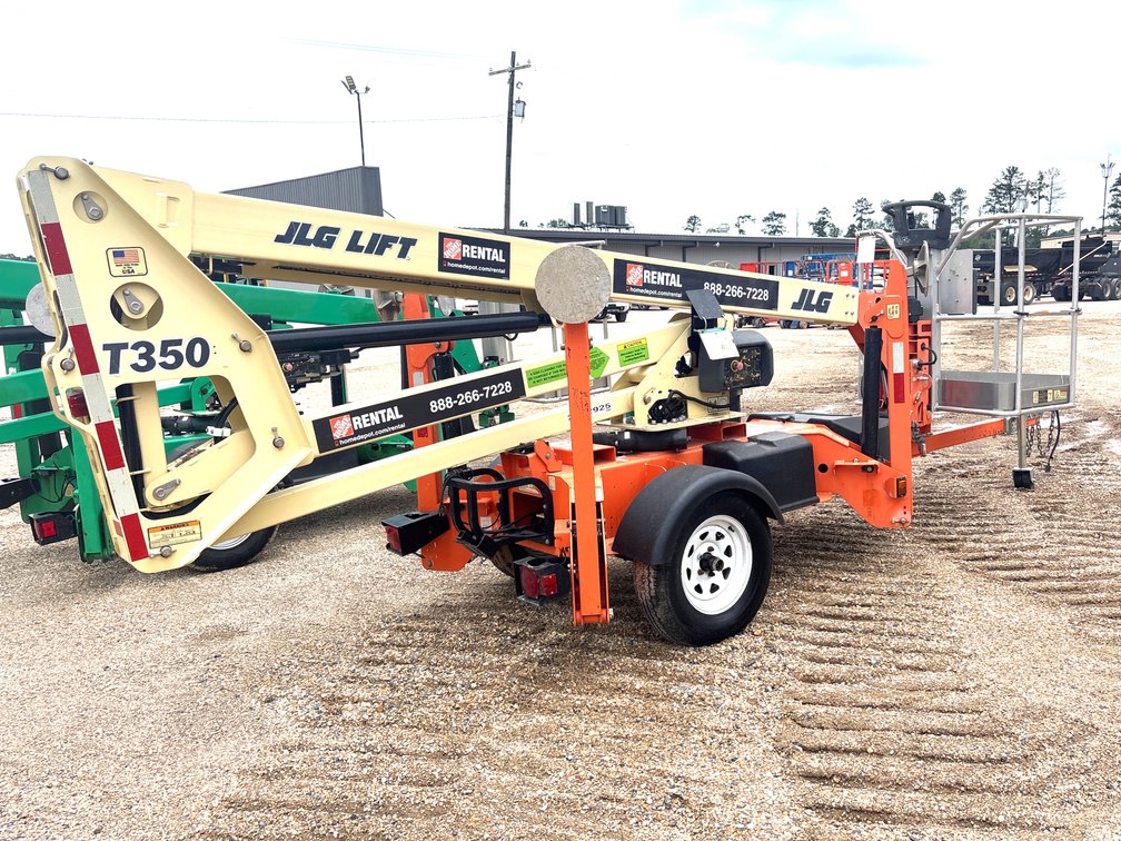 2020 JLG LIFT T350