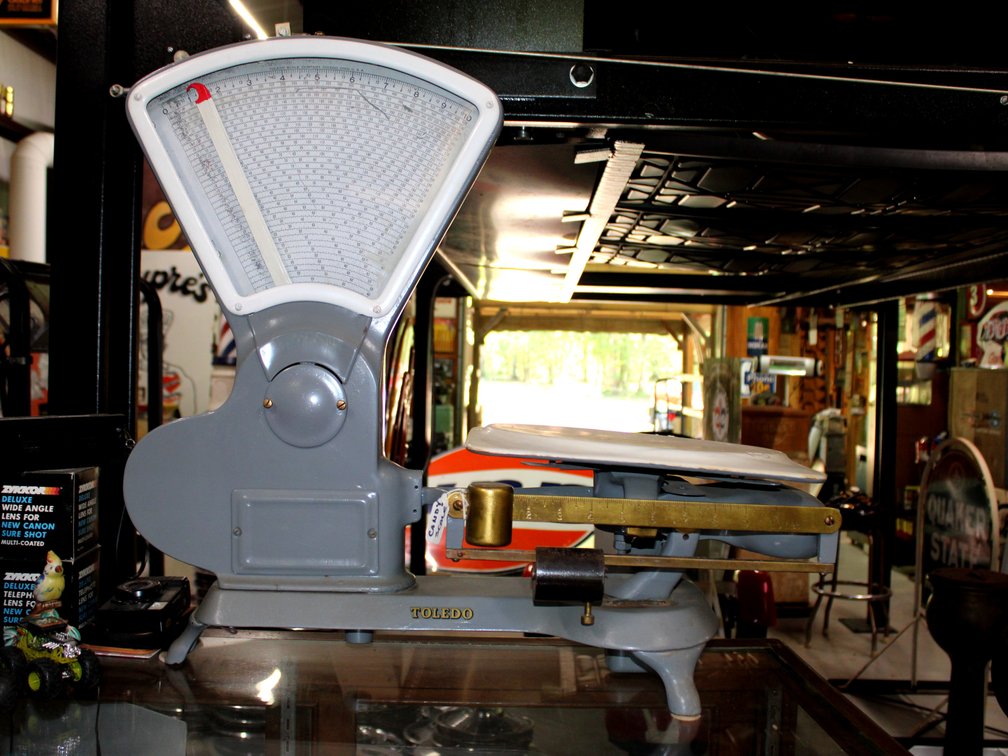 COUNTERTOP SCALE