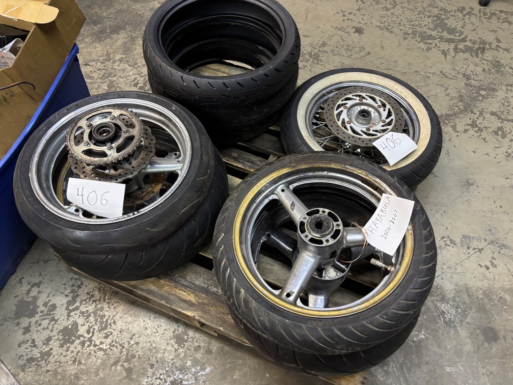 LOT OF MOTORCYCLE WHEELS