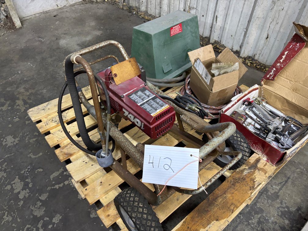 TITAN T40i PAINT SPRAYER FOR PARTS/ REPAIRS