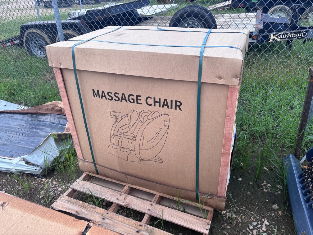 MASSAGE CHAIR