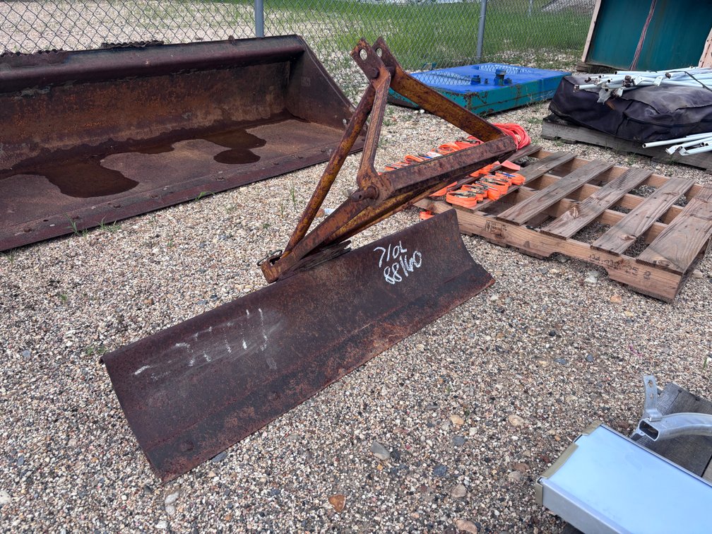 4FT 3 POINT HITCH BLADE