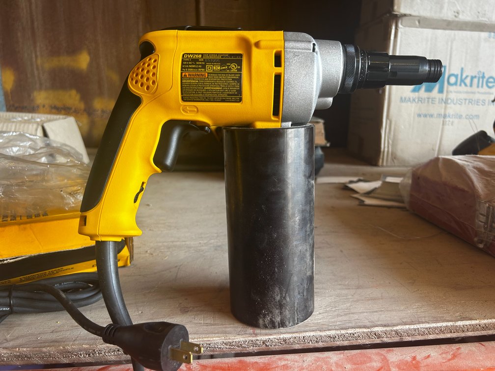 DEWALT SCREWDRIVER