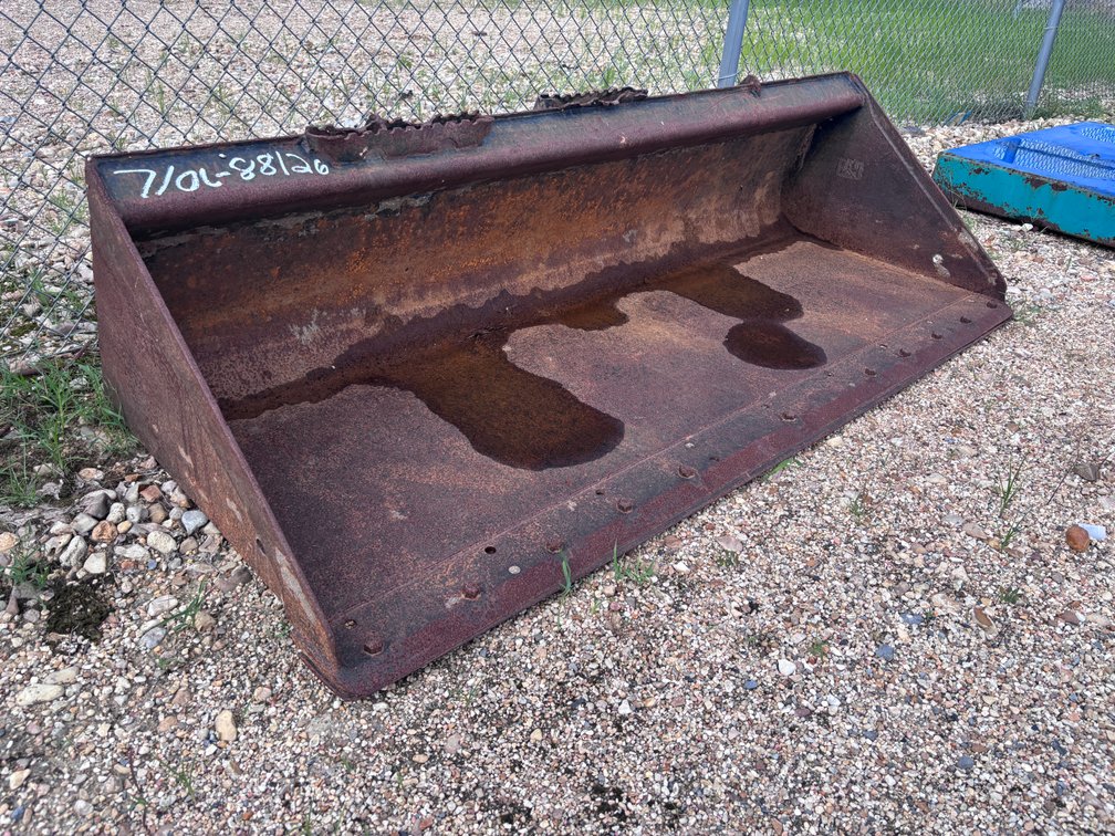 84IN CAT SKID STEER BUCKET