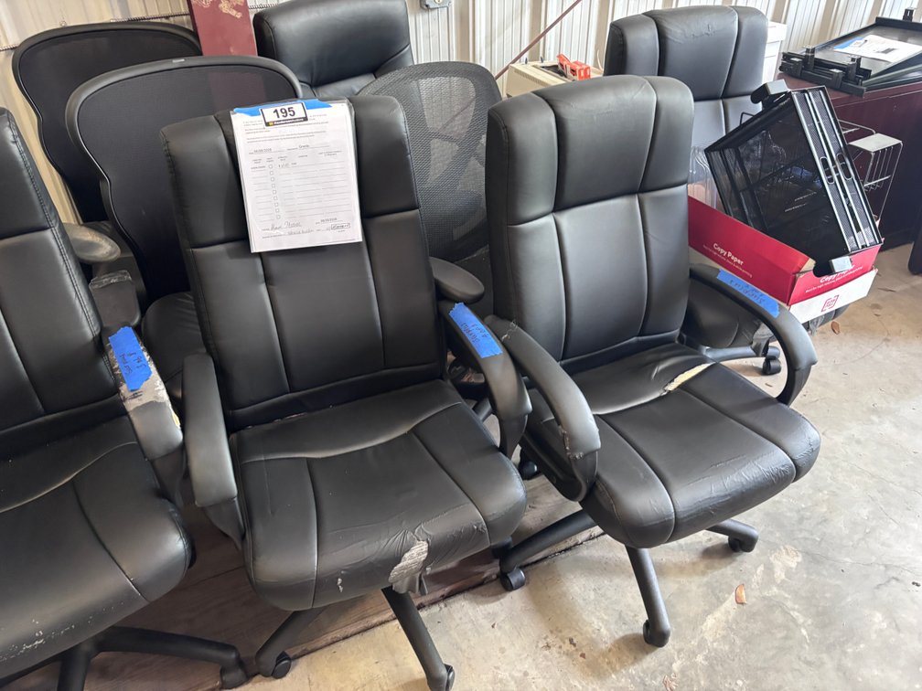 Chairs Rolling - Quanity of 8