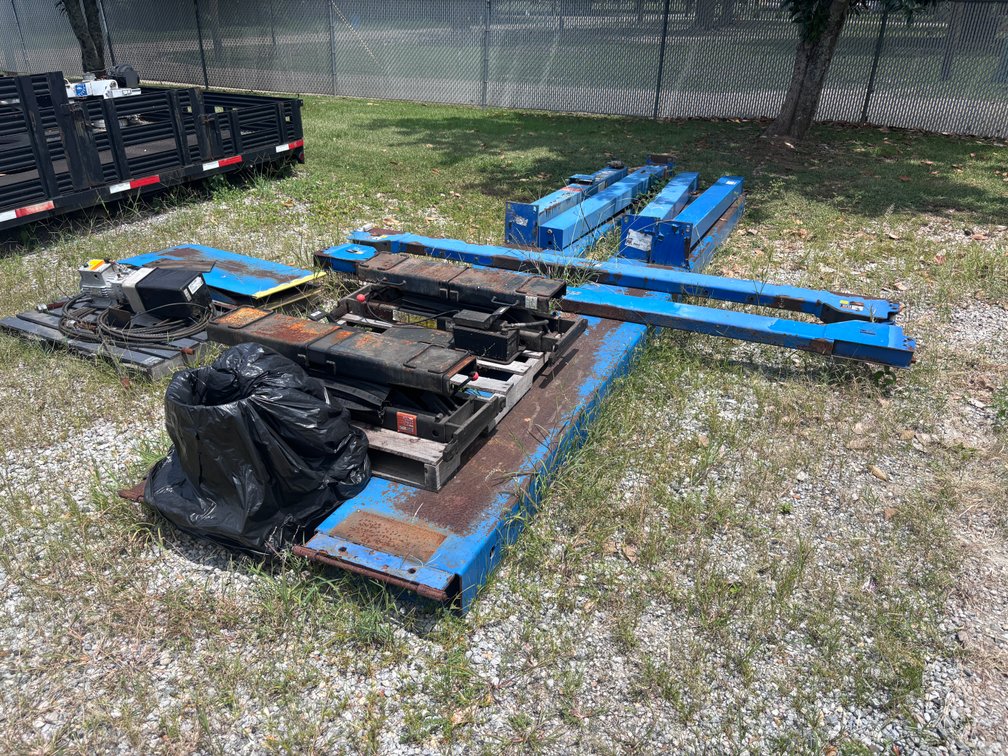 4-Post Vehicle Lift - 12000Lb Capacity