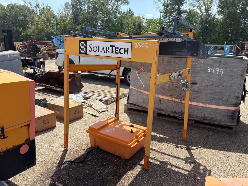 SOLAR TECH ROAD SIGN