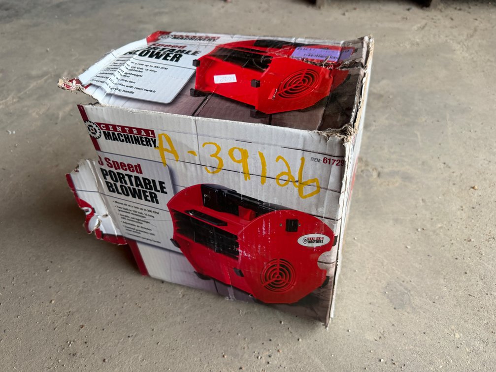 PORTABLE BLOWER