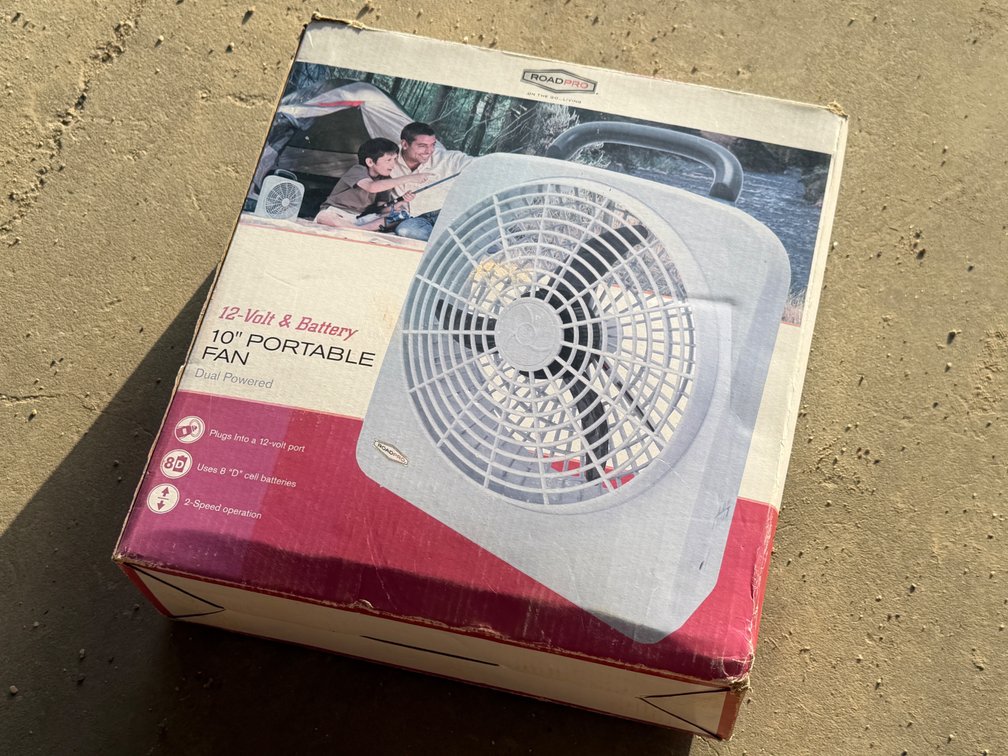 ROADPRO 12VOLT 10IN PORTABLE FAN AND BATTERY