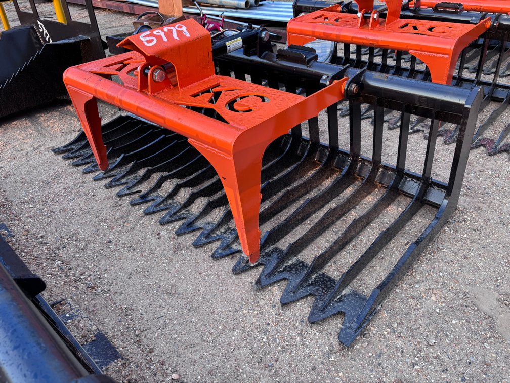 76 in. Single Cylinder Skeleton Grapple Bucket v3