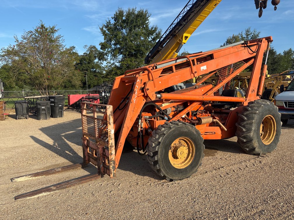 SKYTRAK ALL TERRAIN FORKLIFT