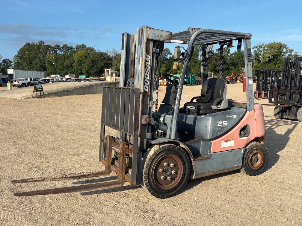 DOOSAN D25S-5 FORKLIFT