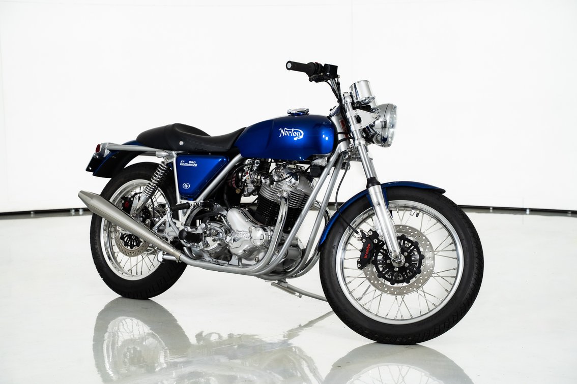 1975 NORTON 850 COMMANDO