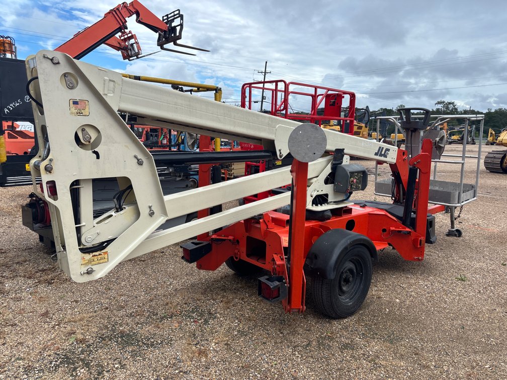 JLG T350 TOWABLE MANLIFT
