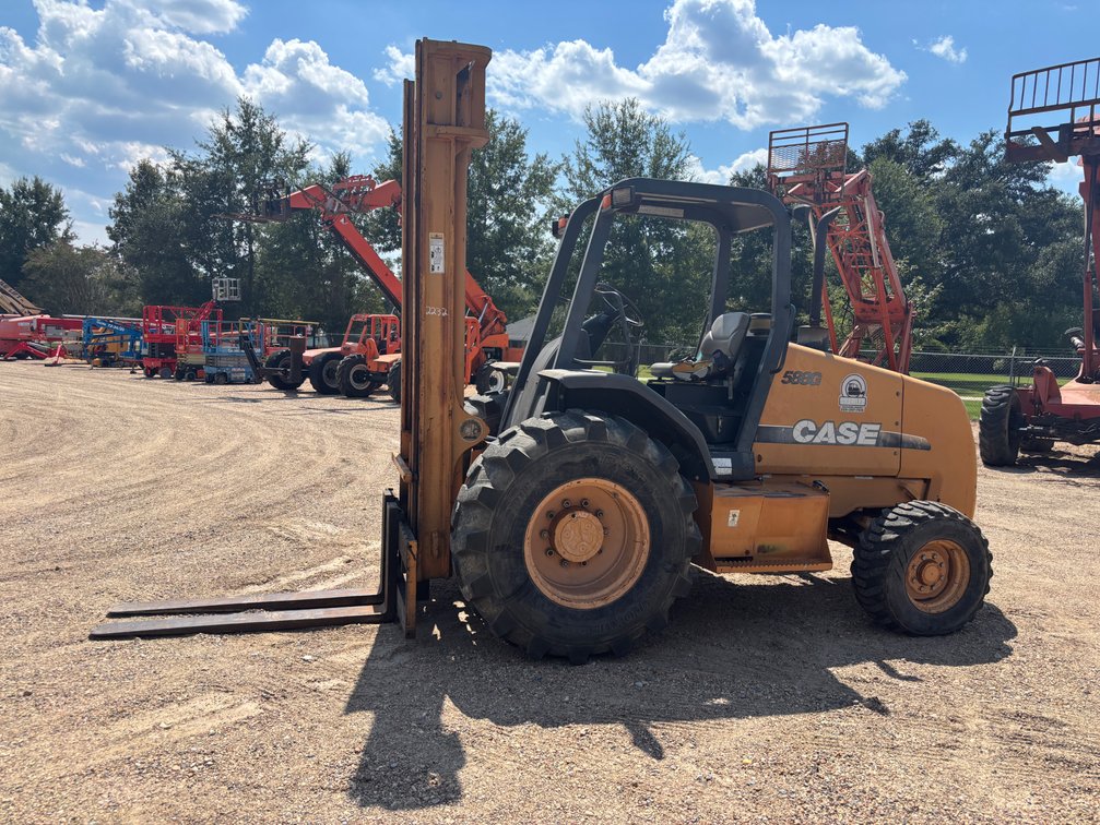 CASE 588G FORKLIFT