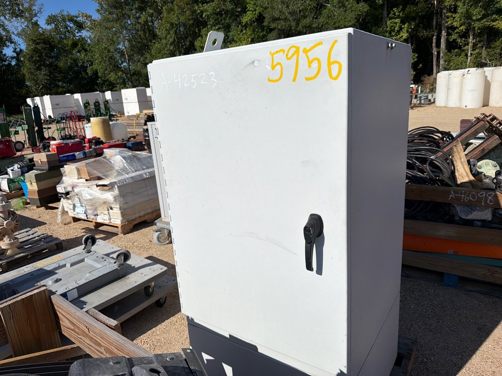 TWO DOOR METAL CABINET