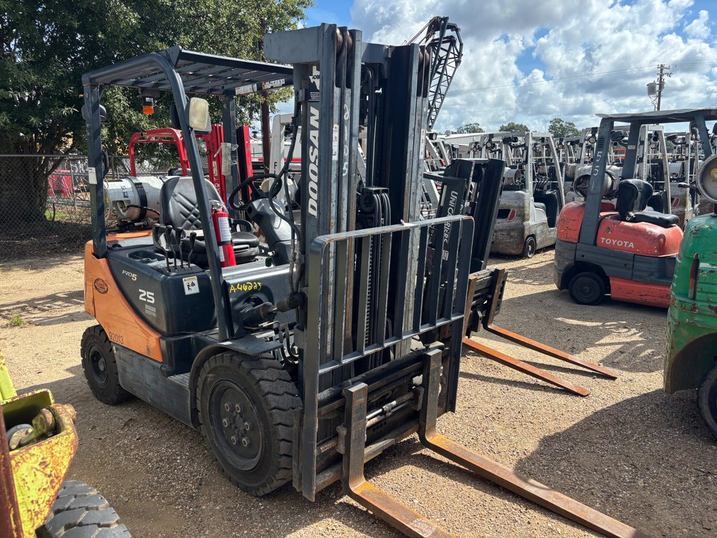 2009 DOOSAN G25P-3 FORKLIFT