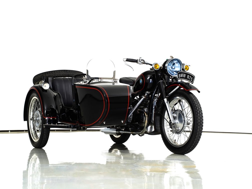 1938 BMW R71 TRIBUTE MOTORCYCLE