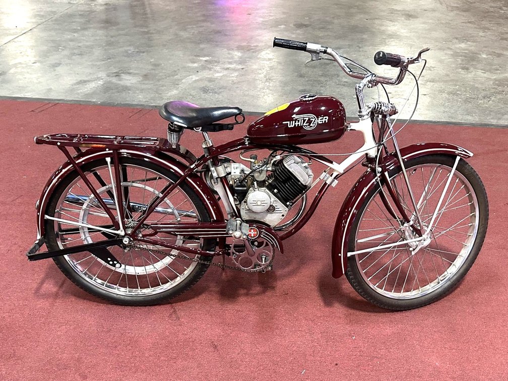Offered at No Reserve | 1949 WHIZZER SCHWINN MOTORIZED BICYCLE