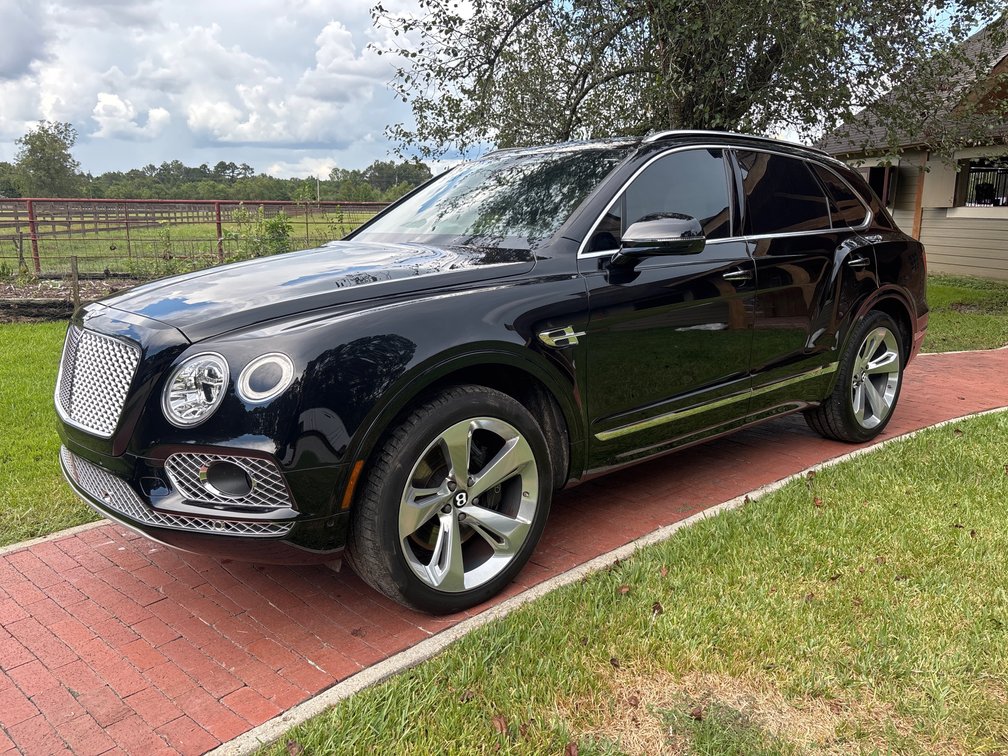 Offered at No Reserve | 2018 BENTLEY BENTAYGA SUV
