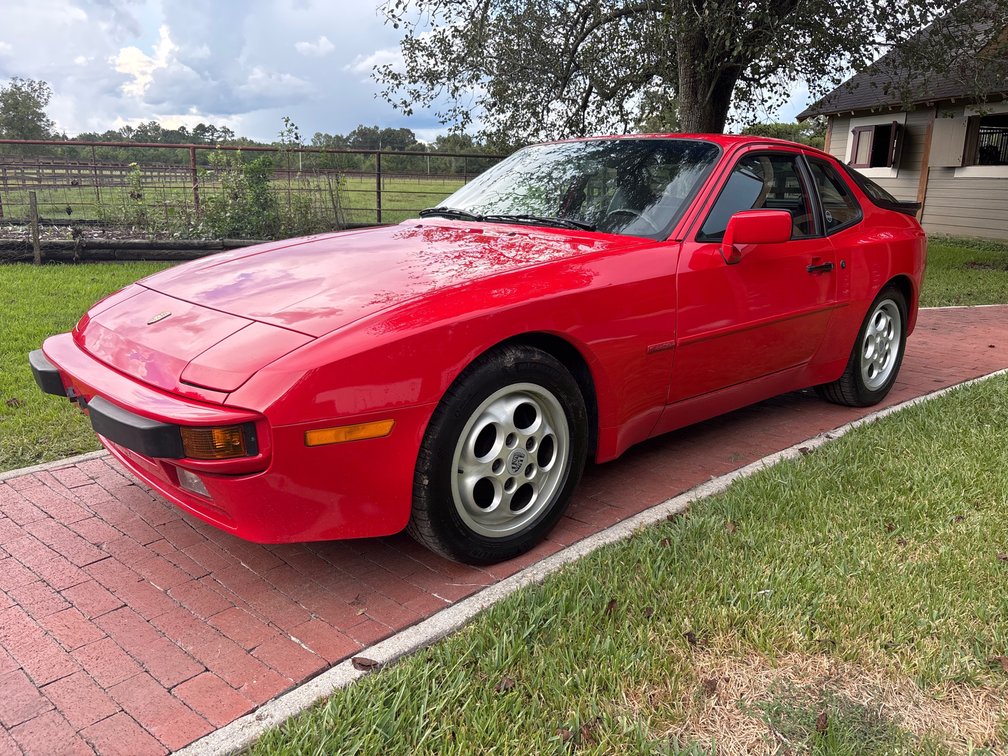 Offered at No Reserve | 1987 PORSCHE 944
