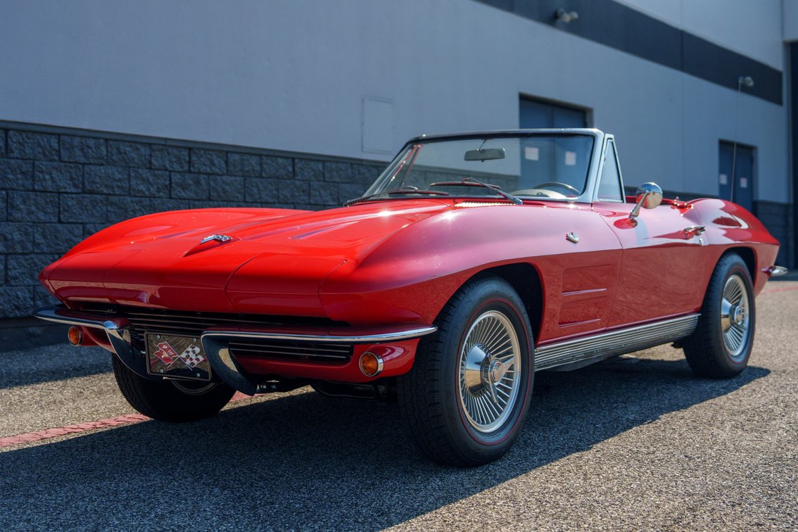 1964 CHEVROLET CORVETTE CONVERTIBLE
