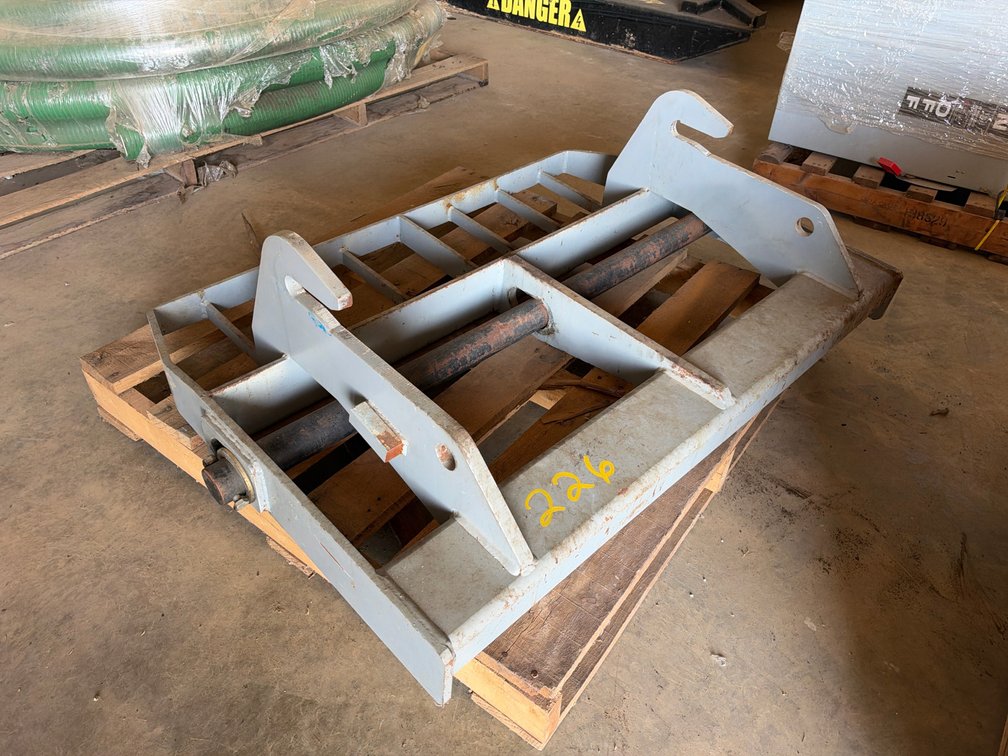 Quick-hitch Fork Attachment Bracket w/o Forks