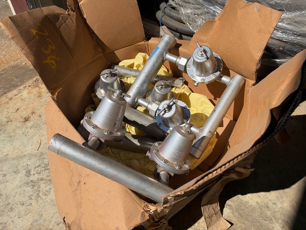 RegO LP-Gas Pressure Regulators with Pipe Manifolds