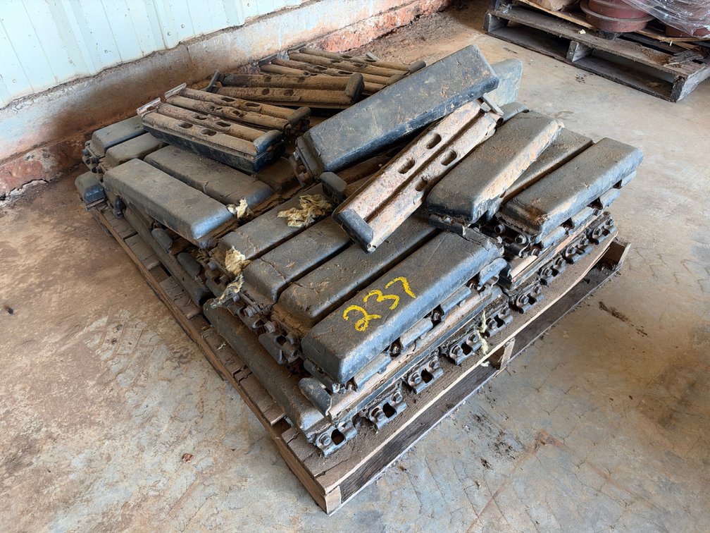 18in Rubber Crawler Track Pads