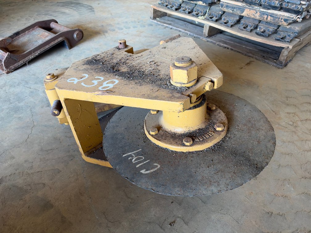 Asphalt Disc Cutter Attachment