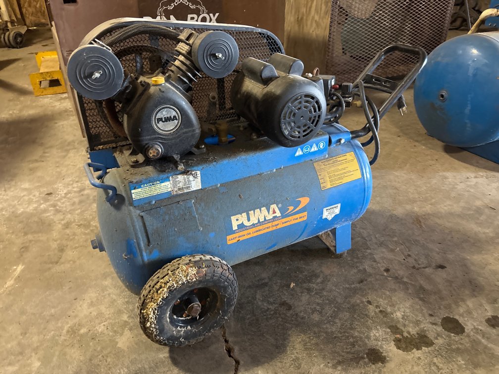 Puma 2 HP 20 Gal Portable Horizontal Air Compressor