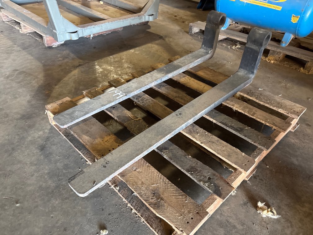 Pin-Mount Forklift Forks