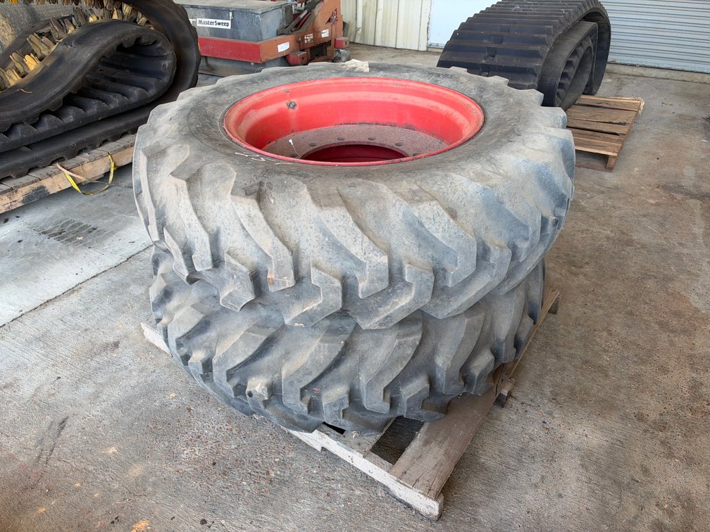 Pair of 14.9x28 Tires on Rims