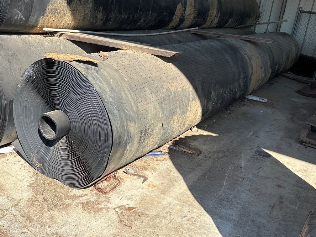 Roll of 23ft X 300ft LLDPE Super Gripnet Geosynthetic Liner
