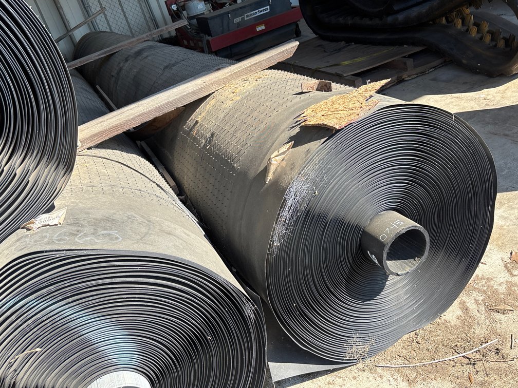 Roll of 23ft X 300ft LLDPE Super Gripnet Geosynthetic Liner