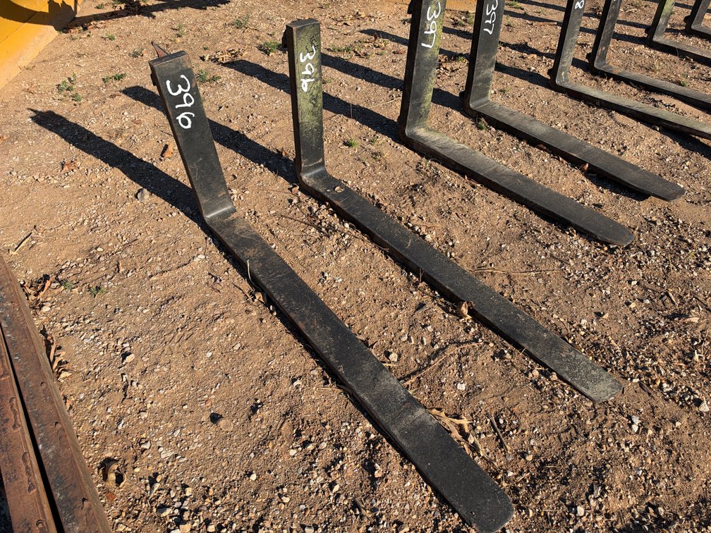 (2) FORKLIFT FORKS