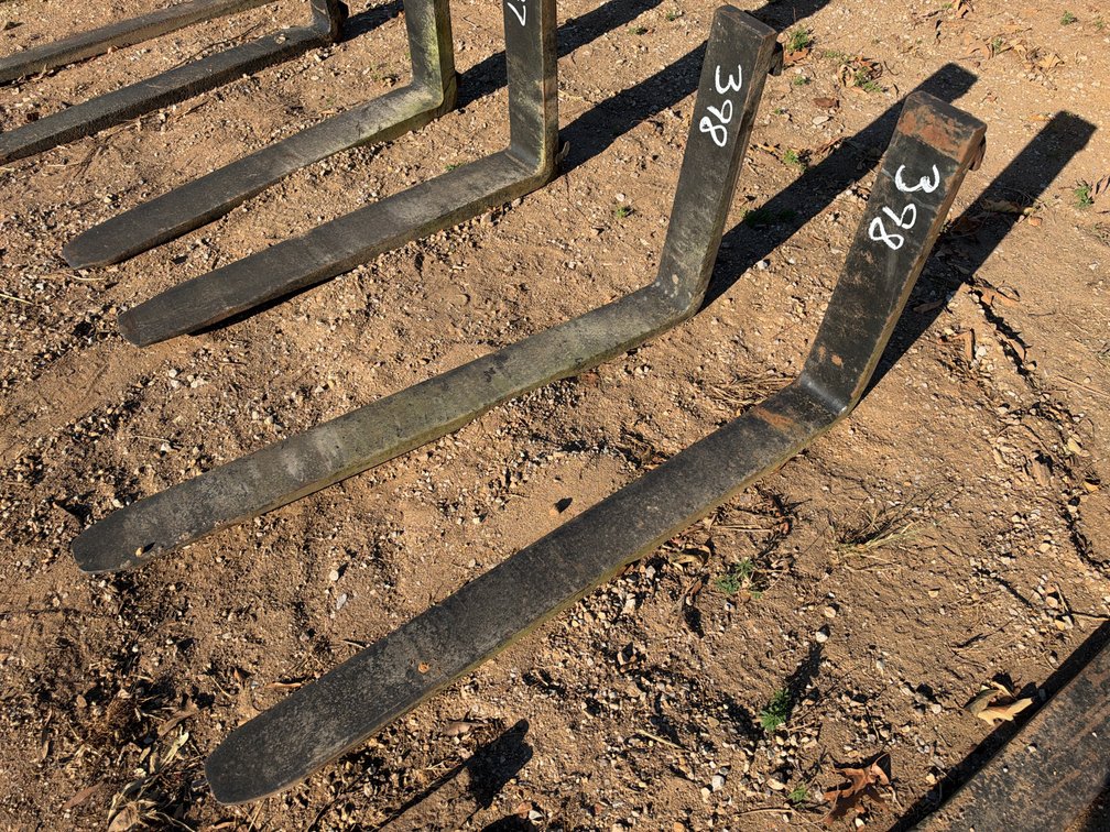 (2) FORKLIFT FORKS